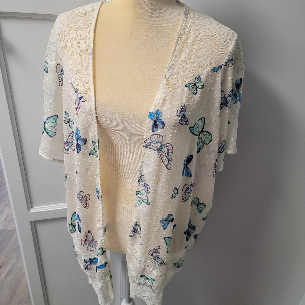 Candies Cardigan Duster Lightweight Butterfly Lace Design Semi Sheer Size Small